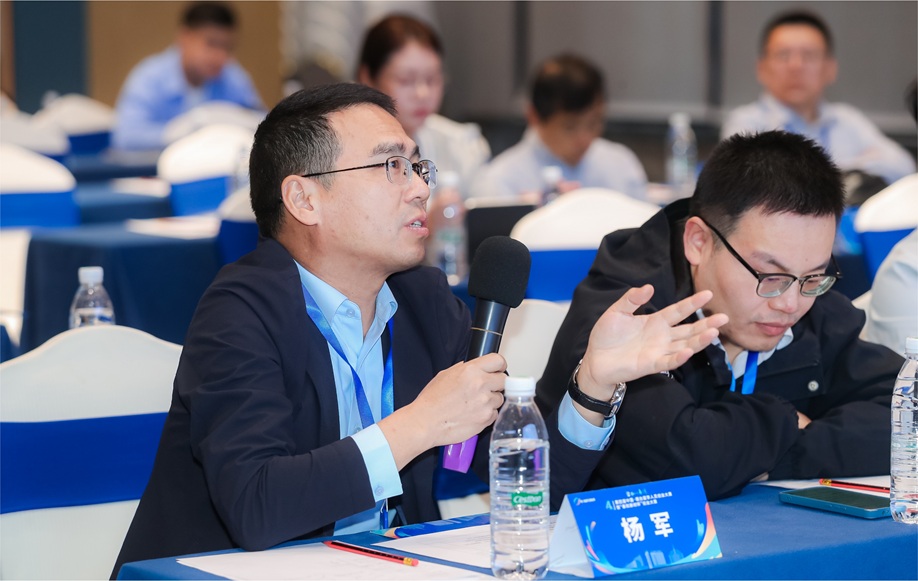 创服智达杨军担任烟台创业大赛评委 (14).JPG 创服智达杨军担任烟台创业大赛评委 (14).JPG