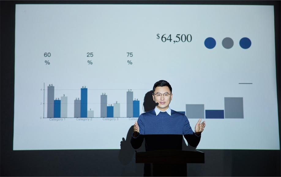 摄图网_501999275_商务男士会议总结演讲(仅交流学习使用).jpg 摄图网_501999275_商务男士会议总结演讲(仅交流学习使用).jpg